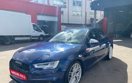 Audi A4, 2015 год, 2 000 000 рублей, 14 фотография