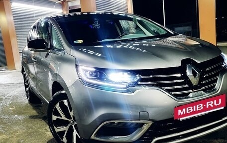 Renault Espace V рестайлинг, 2016 год, 1 590 000 рублей, 3 фотография