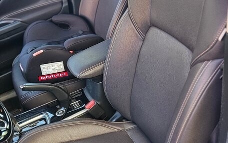 Mitsubishi Outlander III рестайлинг 3, 2019 год, 1 700 000 рублей, 18 фотография