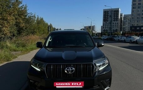 Toyota Land Cruiser Prado 150 рестайлинг 2, 2022 год, 7 450 000 рублей, 4 фотография