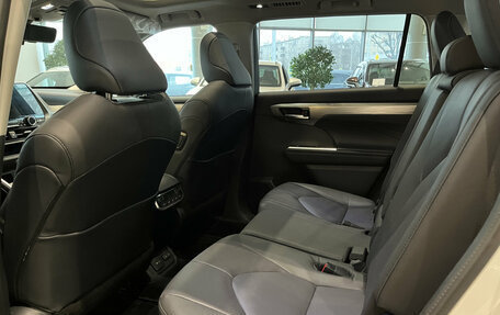 Toyota Highlander, 2025 год, 5 774 000 рублей, 15 фотография
