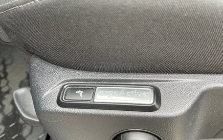 Volkswagen Tiguan II, 2018 год, 2 400 000 рублей, 14 фотография