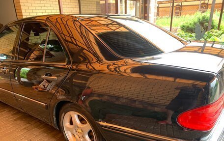 Mercedes-Benz E-Класс, 1996 год, 415 000 рублей, 6 фотография