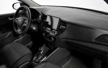 Hyundai Solaris II рестайлинг, 2021 год, 980 000 рублей, 12 фотография