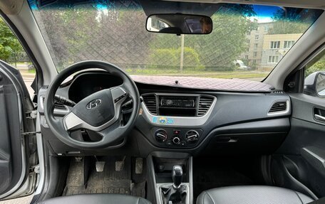Hyundai Solaris II рестайлинг, 2017 год, 620 000 рублей, 9 фотография