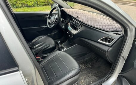 Hyundai Solaris II рестайлинг, 2017 год, 620 000 рублей, 12 фотография