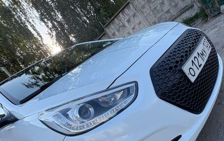 Hyundai Solaris II рестайлинг, 2013 год, 850 000 рублей, 4 фотография