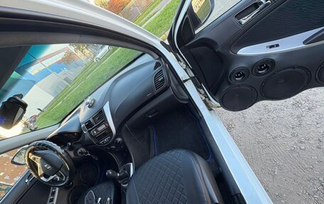 Hyundai Solaris II рестайлинг, 2013 год, 850 000 рублей, 6 фотография