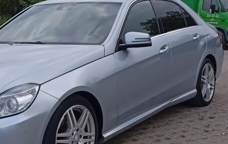 Mercedes-Benz E-Класс, 2012 год, 1 750 000 рублей, 7 фотография