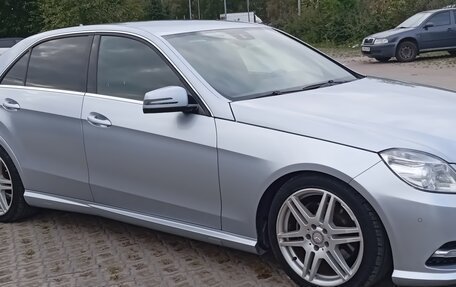 Mercedes-Benz E-Класс, 2012 год, 1 750 000 рублей, 6 фотография