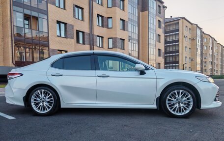 Toyota Camry, 2018 год, 3 030 000 рублей, 5 фотография