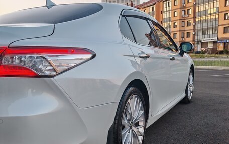 Toyota Camry, 2018 год, 3 030 000 рублей, 7 фотография