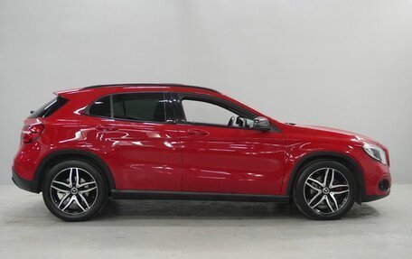 Mercedes-Benz GLA, 2019 год, 2 500 000 рублей, 4 фотография