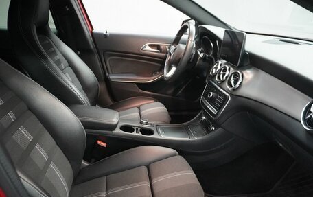 Mercedes-Benz GLA, 2019 год, 2 500 000 рублей, 11 фотография
