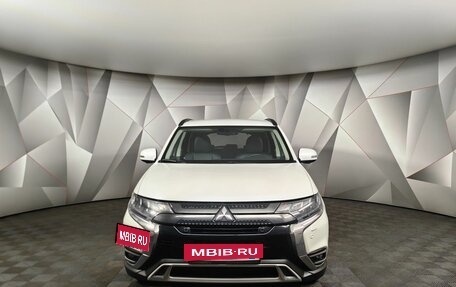 Mitsubishi Outlander III рестайлинг 3, 2021 год, 2 445 000 рублей, 7 фотография