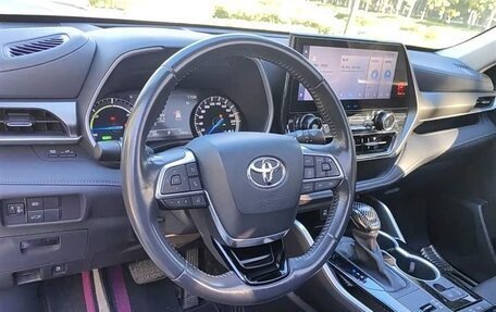 Toyota Highlander, 2021 год, 3 700 000 рублей, 13 фотография