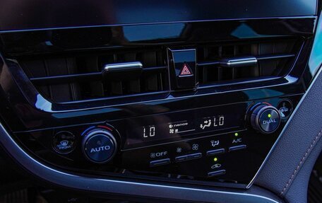 Toyota Camry, 2023 год, 3 550 000 рублей, 14 фотография