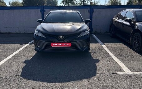 Toyota Camry, 2019 год, 2 700 000 рублей, 1 фотография