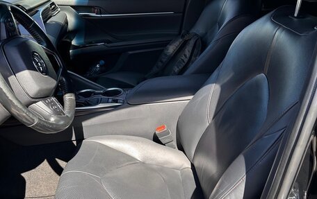 Toyota Camry, 2019 год, 2 700 000 рублей, 12 фотография