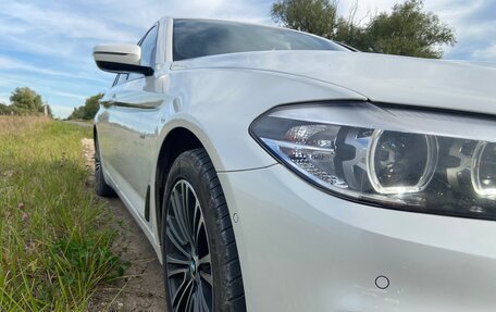 BMW 5 серия, 2017 год, 3 300 000 рублей, 3 фотография