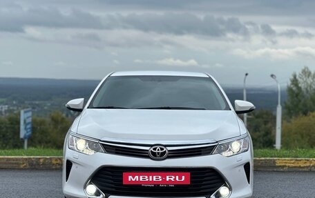 Toyota Camry, 2016 год, 1 960 000 рублей, 3 фотография