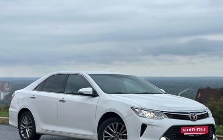 Toyota Camry, 2016 год, 1 960 000 рублей, 13 фотография