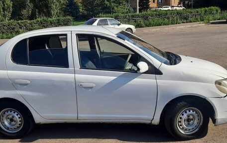 Toyota Platz, 2001 год, 205 000 рублей, 2 фотография