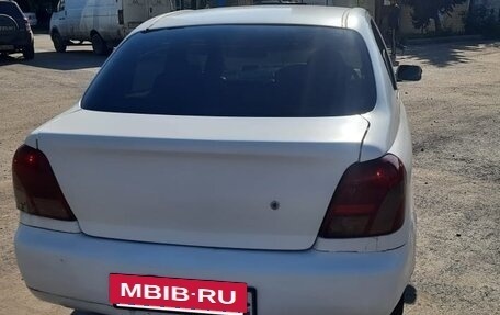 Toyota Platz, 2001 год, 205 000 рублей, 4 фотография