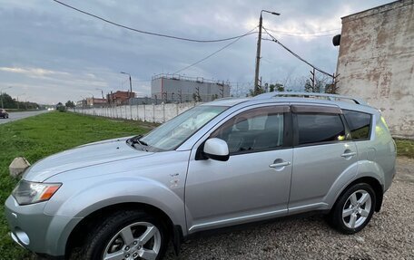 Mitsubishi Outlander III рестайлинг 3, 2007 год, 1 500 000 рублей, 2 фотография