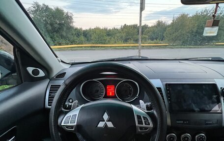 Mitsubishi Outlander III рестайлинг 3, 2007 год, 1 500 000 рублей, 5 фотография