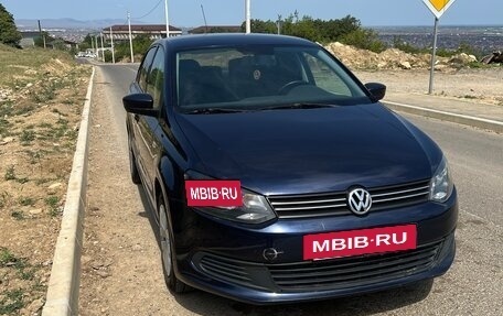 Volkswagen Polo VI (EU Market), 2012 год, 530 000 рублей, 2 фотография