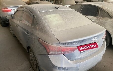 Hyundai Solaris II рестайлинг, 2019 год, 1 000 000 рублей, 4 фотография