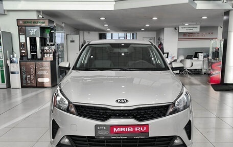 KIA Rio IV, 2020 год, 1 599 000 рублей, 2 фотография