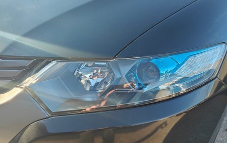 Honda Insight II рестайлинг, 2010 год, 850 000 рублей, 13 фотография