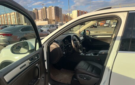 Volkswagen Touareg III, 2015 год, 2 400 000 рублей, 2 фотография