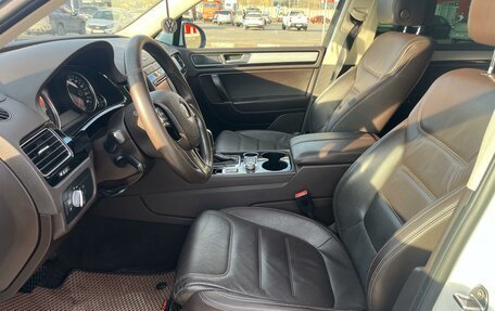 Volkswagen Touareg III, 2015 год, 2 400 000 рублей, 5 фотография