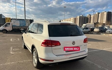Volkswagen Touareg III, 2015 год, 2 400 000 рублей, 10 фотография