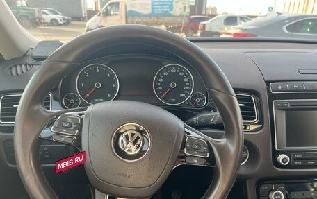 Volkswagen Touareg III, 2015 год, 2 400 000 рублей, 4 фотография