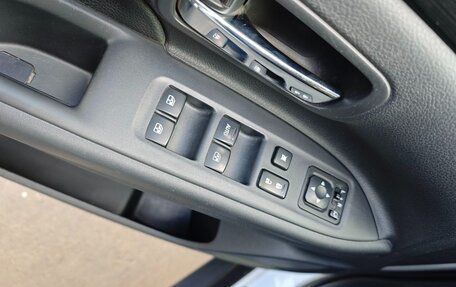 Mitsubishi Outlander III рестайлинг 3, 2016 год, 2 200 000 рублей, 25 фотография