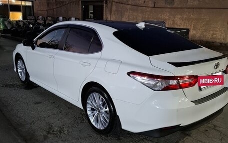 Toyota Camry, 2020 год, 2 380 000 рублей, 3 фотография