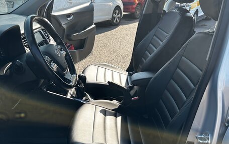 Hyundai Solaris II рестайлинг, 2017 год, 1 250 000 рублей, 12 фотография