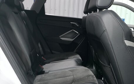 Audi Q3, 2021 год, 3 200 000 рублей, 22 фотография