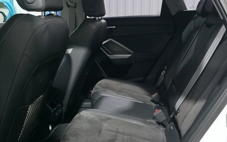 Audi Q3, 2021 год, 3 200 000 рублей, 23 фотография