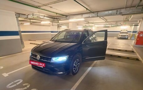 Volkswagen Tiguan II, 2018 год, 1 950 000 рублей, 4 фотография