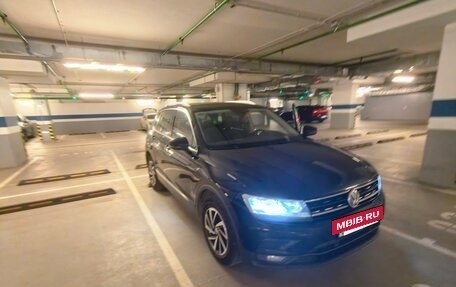 Volkswagen Tiguan II, 2018 год, 1 950 000 рублей, 3 фотография