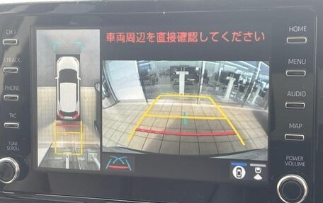 Toyota Yaris Cross, 2022 год, 1 330 000 рублей, 15 фотография