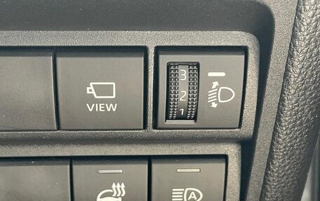 Toyota Yaris Cross, 2022 год, 1 330 000 рублей, 19 фотография