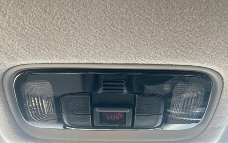 Toyota Yaris Cross, 2022 год, 1 330 000 рублей, 20 фотография