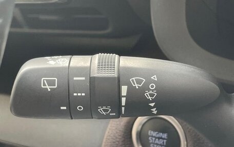 Toyota Yaris Cross, 2022 год, 1 330 000 рублей, 10 фотография