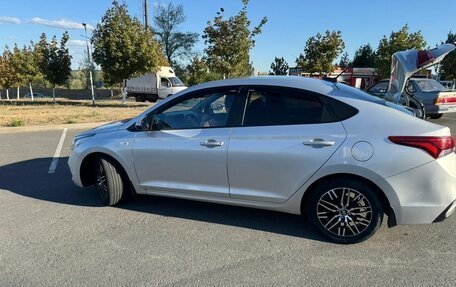 Hyundai Solaris II рестайлинг, 2018 год, 1 325 000 рублей, 2 фотография